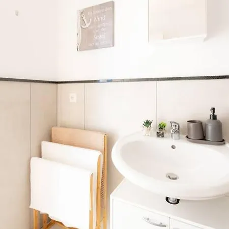 Appartement - Sea Center & Parking Spaces & Kingsize Bett - Central Station Hbf - Duisburg