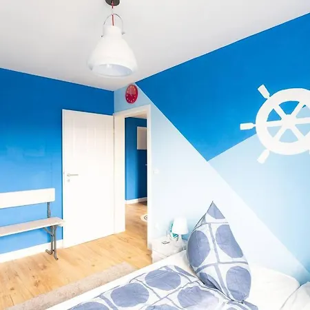 - Sea Center & Parking Spaces & Kingsize Bett - Central Station Hbf - Appartement *