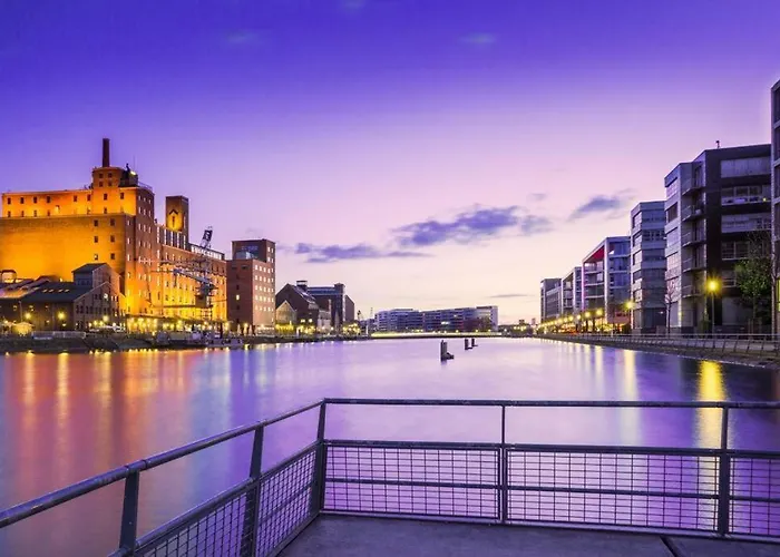 - Sea Center & Parking Spaces & Kingsize Bett - Central Station Hbf - Apartman *