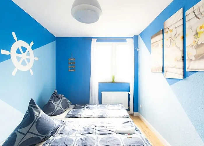 - Sea Center & Parking Spaces & Kingsize Bett - Central Station Hbf - Apartman Duisburg