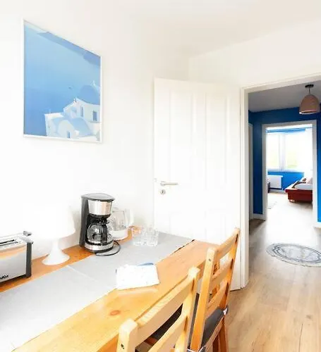 - Sea Center & Parking Spaces & Kingsize Bett - Central Station Hbf - Duisburg